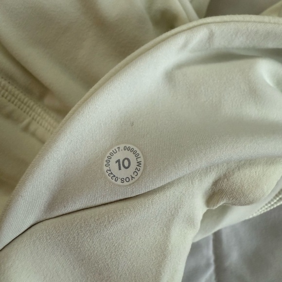 Lululemon Softstreme Set - Picture 7 of 7